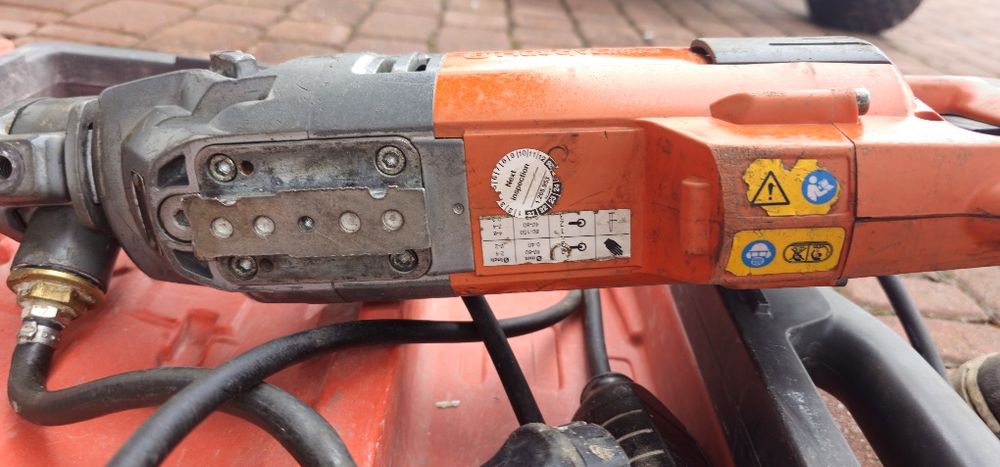 Wiertnica do betonu otwornica HUSQVARNA DM220