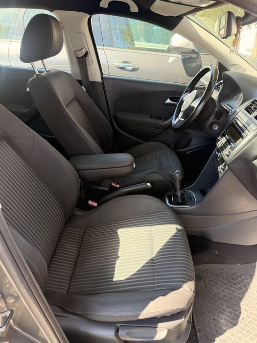 Volkswagen Polo 1.6 TDI (2009) aceito retoma