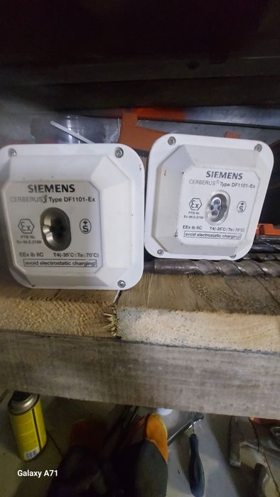 Sprzedam czujki  nie wiem do czego służą znalazłem  w garażu.