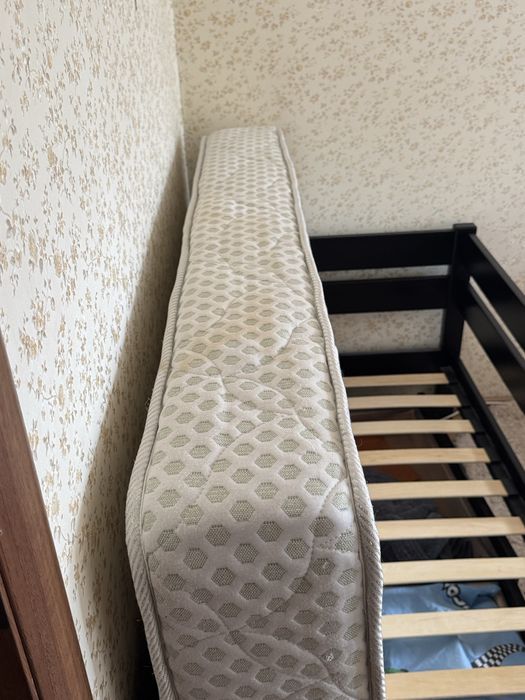 Дитяче ліжко 140Х70 з матрацом