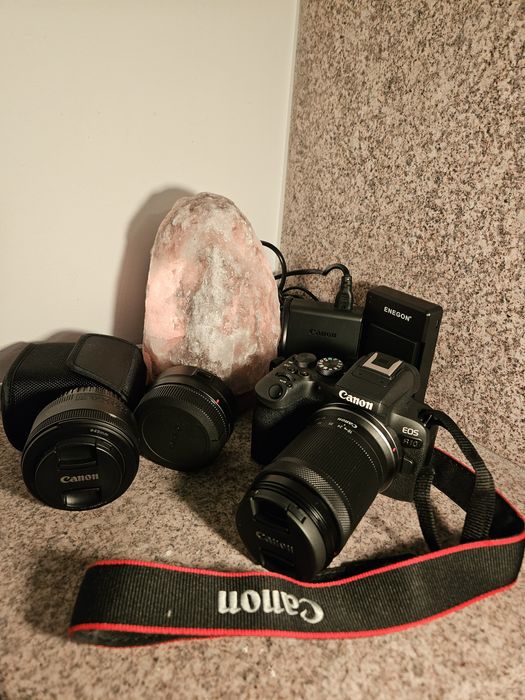 Kit Canon EOS R10 Impecável + Lente 18-150mm + 50mm f/1.8 + Adaptador EF-EOS R + Extras