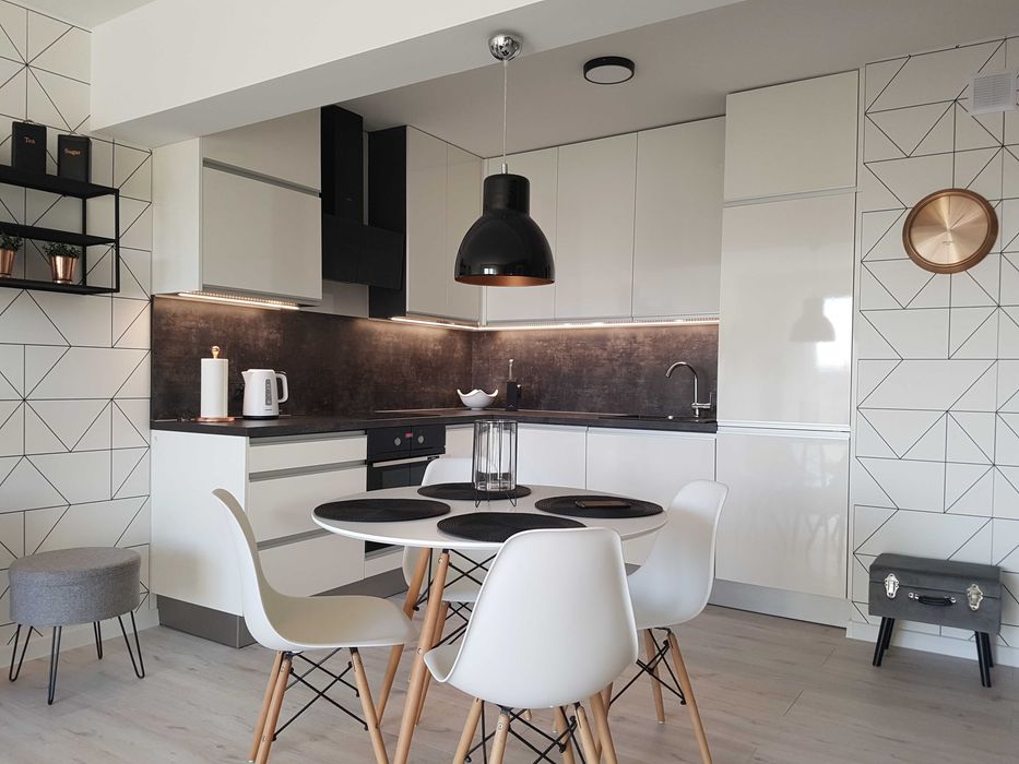 Kolobrzeg 53 m2 WYNAJEM  OKAZJA, 2 pokoje, balkon, parking , osiedle zamkniete