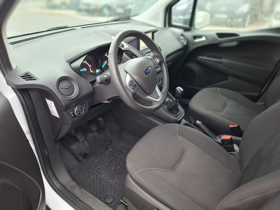 Ford Transit Courier 1.5Tdci Niski przebieg!