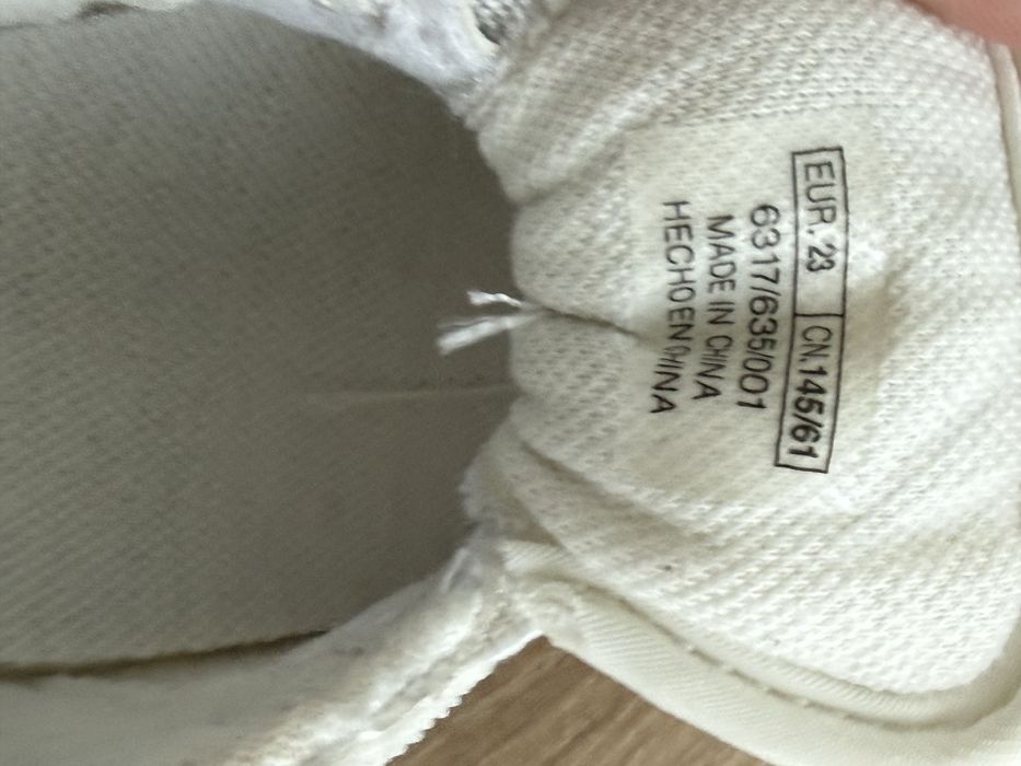 Zara barefoot 23 унісекс, стан чудовий