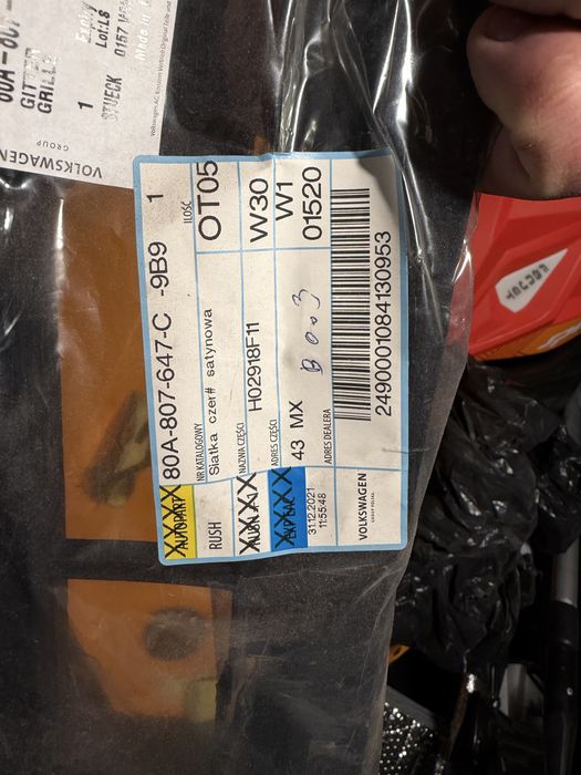 AUDI Q5 SQ5 80A 17-24 kratka zderzaka przód środkowa NOWA ASO