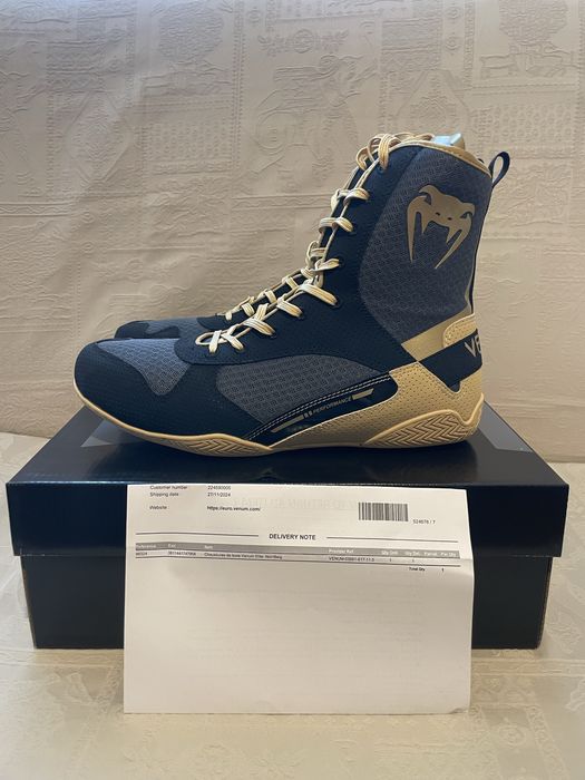 Venum elite boxing shoes