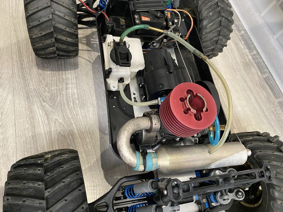MTA4 thunder tiger rc nitro spalinowy autko