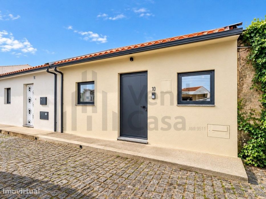 Vende-se Moradia Nova T2- Braga