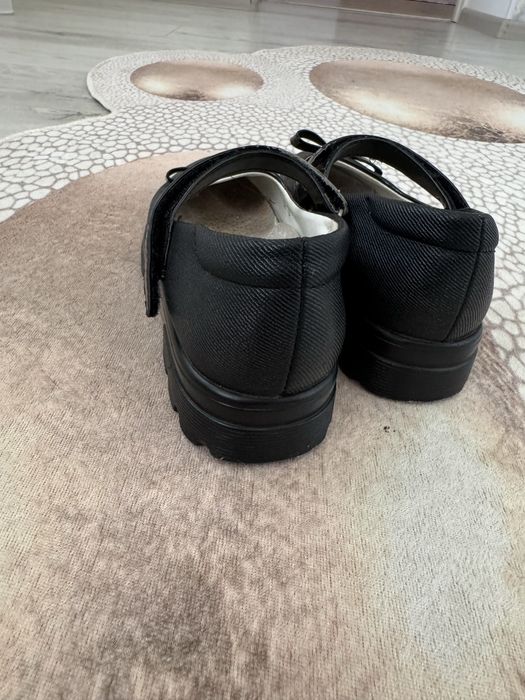 Туфли на девочку