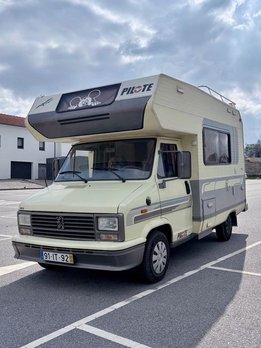 Autocaravana Peugeot J5 Pilote-  6 lugares