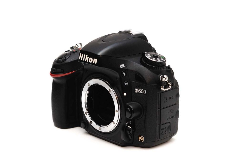Nikon D600 ilość zdjęć 14 tys.