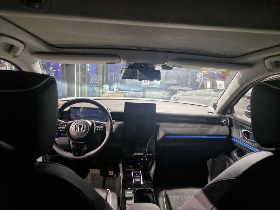 Електромобіль Honda e:NS1, e-dynamic, 2025 рік.