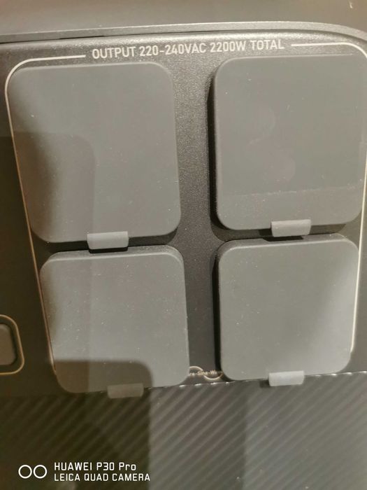 Зарядна станція Bluetti