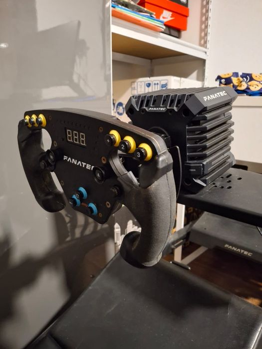 Kierownica zestaw Fanatec  F1 + pedały Fanatec