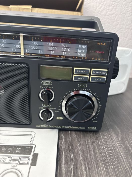 Портативне радіо Retekess TR618