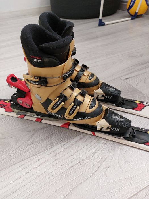 Zestaw Narciarski dla dziecka Narty Atomic + Buty Rossignol +Kask Uvex