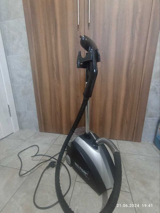Відпарувач для одягу Hilton HGS 2864