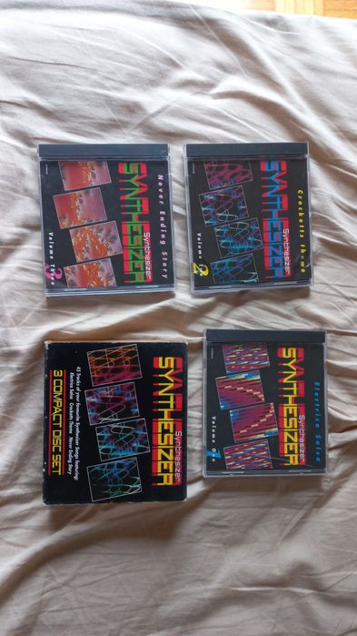 CDs pack Synthesizer