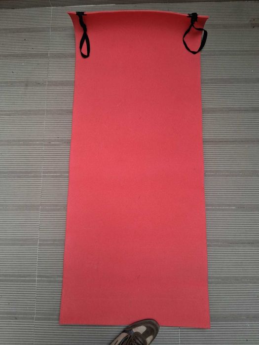 Vende-se Tapete/Colchão Vermelho