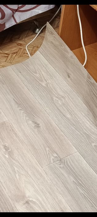 Линолеум  4.500 гр  Б/У (САМОВЫВОЗ)