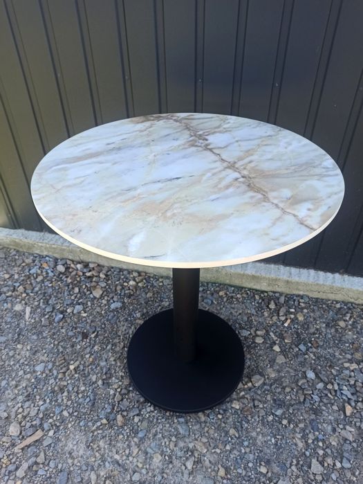 Stoliki do cukierni , baru , kawiarni