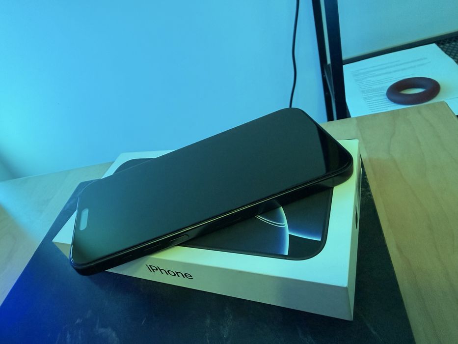 Iphone 16 pro max czarny