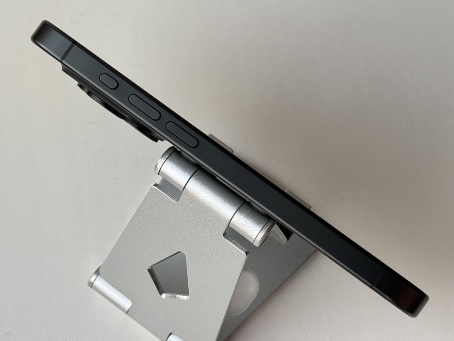 iPhone 15 Pro В Идеале