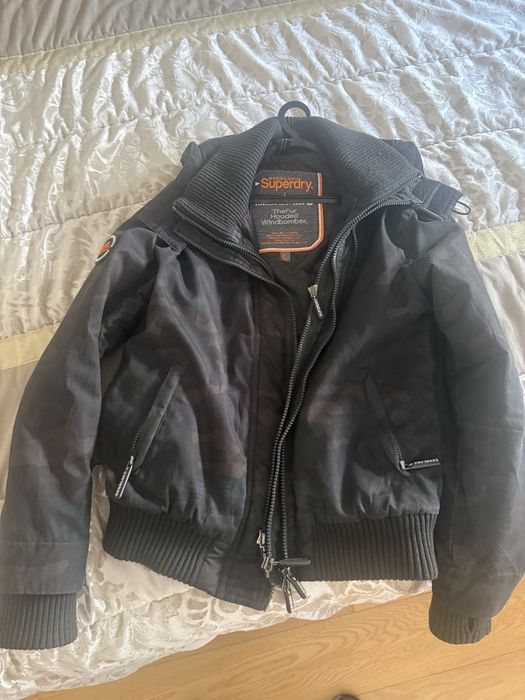 Casaco superdry com capuz