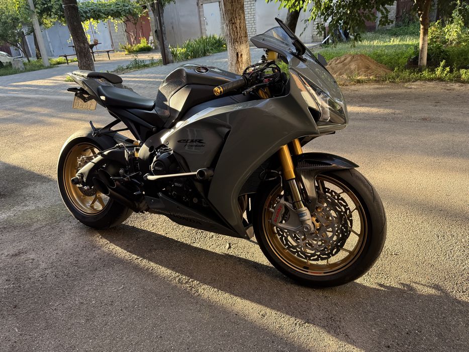 Honda cbr1000rr sp 2014 лімітований