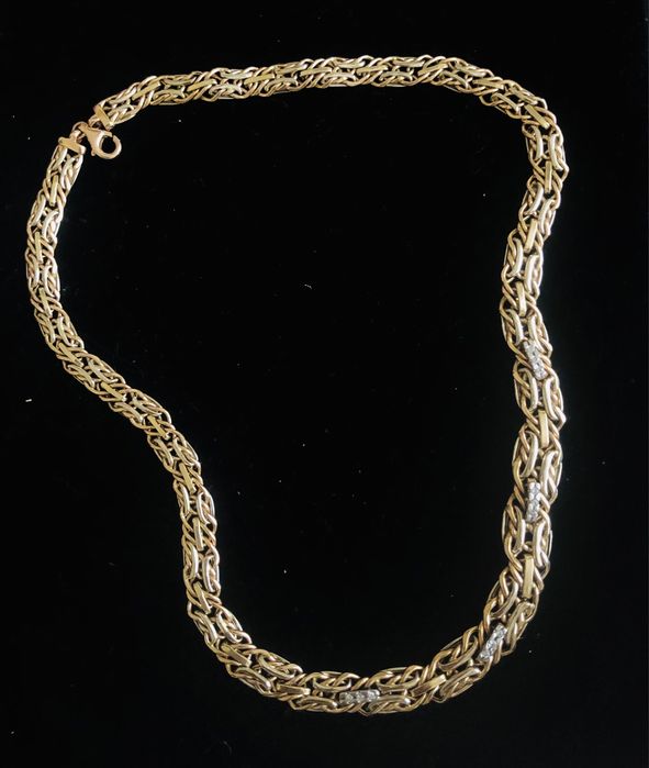 Шикарное Колье из  золота