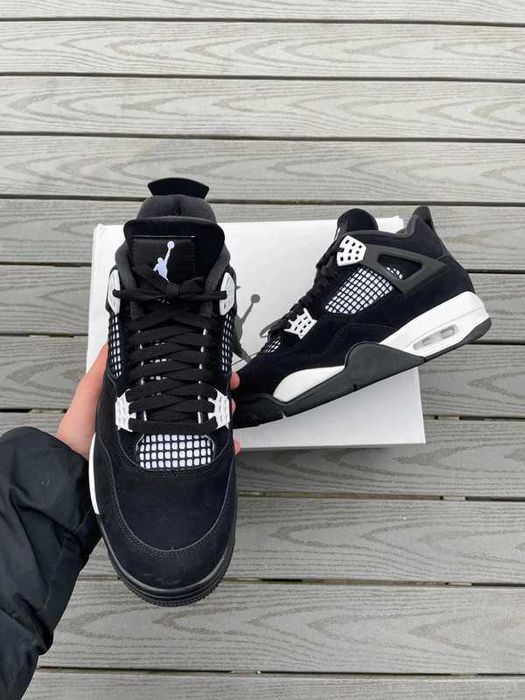 Jordan 4 Retro White Thunder R.44