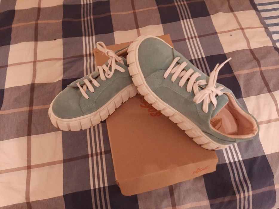 Ténis/ Sapatilhas para mulher /senhora marca fungi veludo