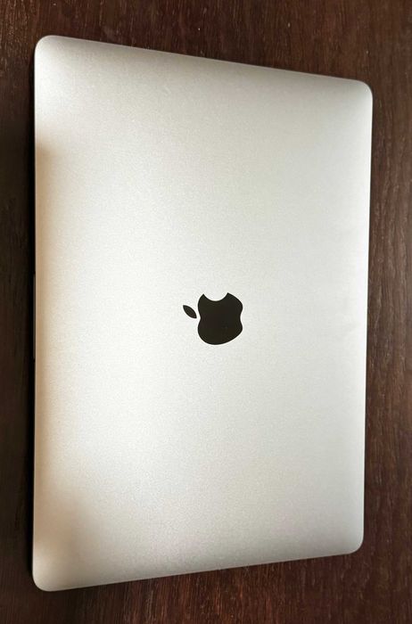 MacBook Pro 13" M1 · 16GB RAM · 512GB SSD