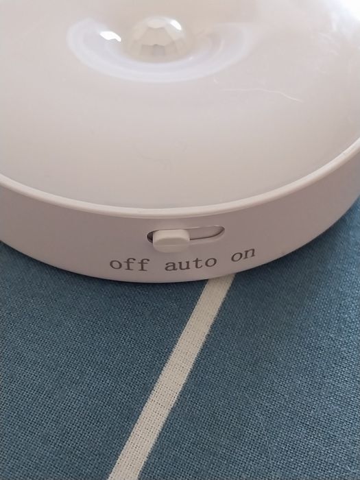 Luz Presença Inteligente USB Recarregável c/Cabo