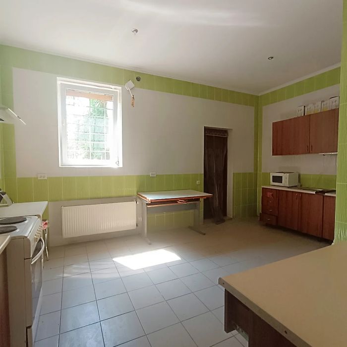 Продається приміщєння