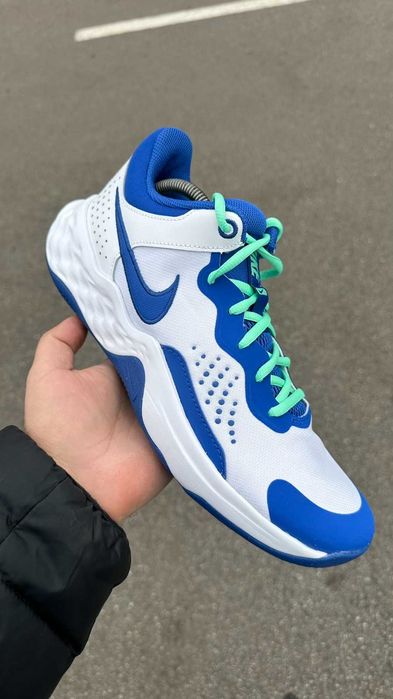 #3826 Nike Fly By.Mid 3 [US 10.5|28.5 cm] - NEW