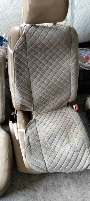 Сидіння VW Tuareg (передні і задні)