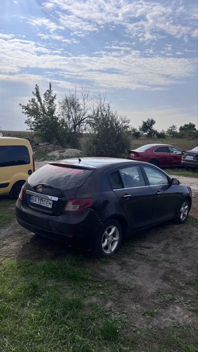 Geely emgrand ec7 2011 год
