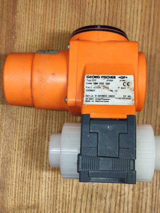 George Fischer GF Pneumatyczny zawór kulowy 1/2" FNPT