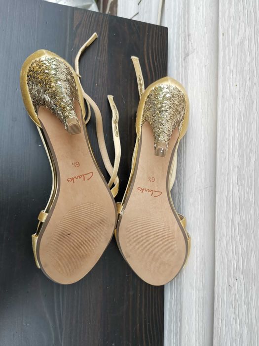 Buty damskie, Clarks, szpilki, sandałki, rozmiar 40