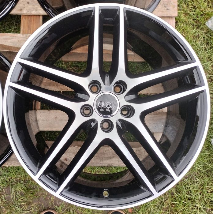 Alufelgi Audi Oryginał A3 A4 A6 A8 Q3 TT 8,5Jx19 ET48 5x112 4F0