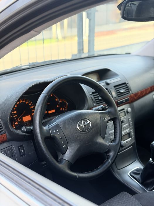 Toyota Avensis 2.0 D-4D | 2004 | Nacional