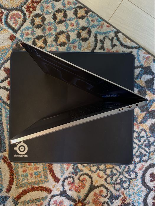 MacBook Pro 15" 2018 | A1990 / i9 / 32 GB RAM / 512 GB SSD | Stan bdb