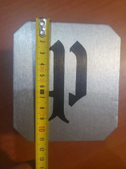 Caixa relógio POLICE. Cinzenta e preta. Nova