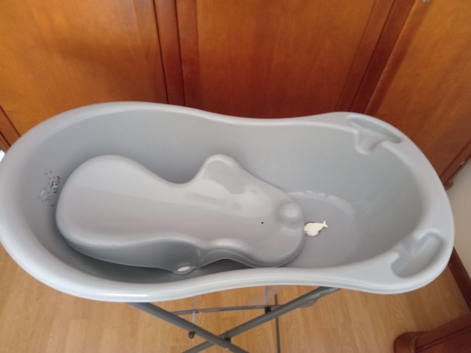 Banheira Com Suporte e Redutor Para Bebé