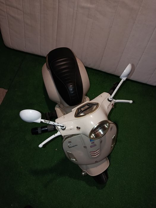 Vespa criança usada