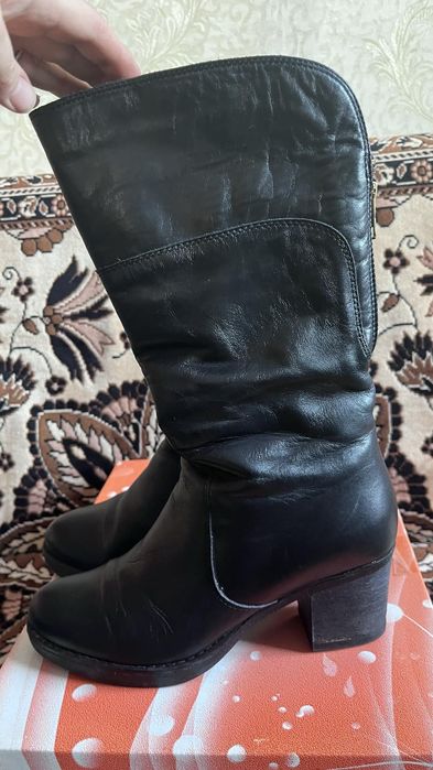 Осінні жіночі чоботи