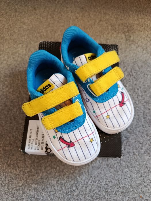 Adidas Disney Myszka Miki trampki dla chłopca 23