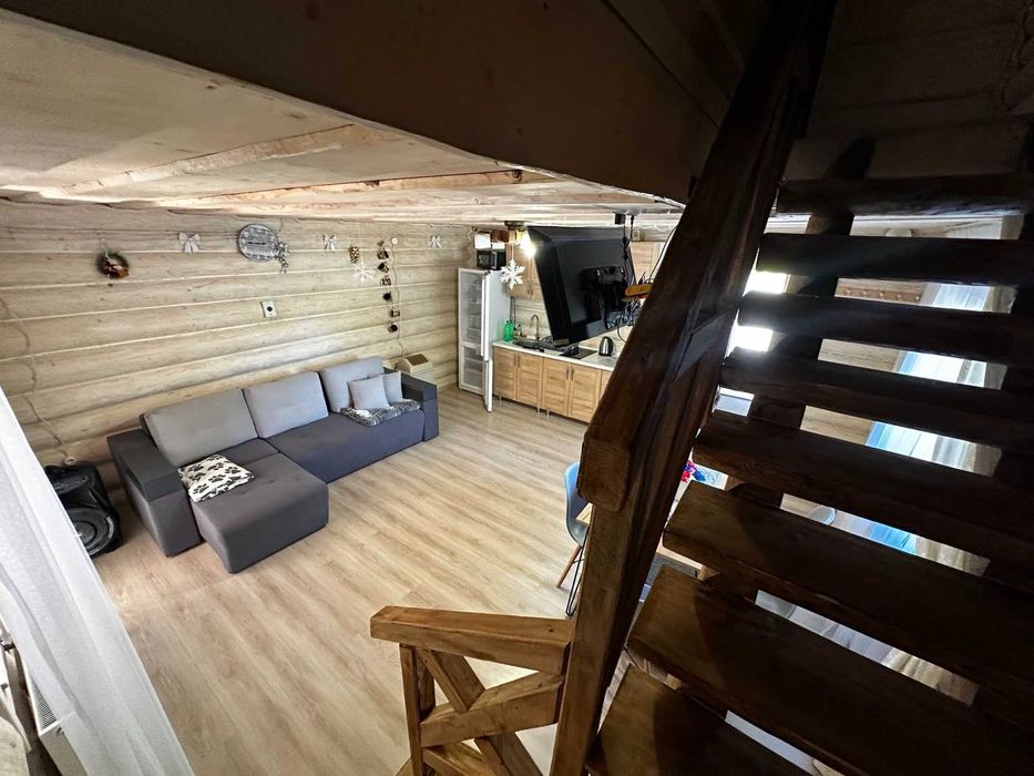 Продається дачний будинок в с. Синевир