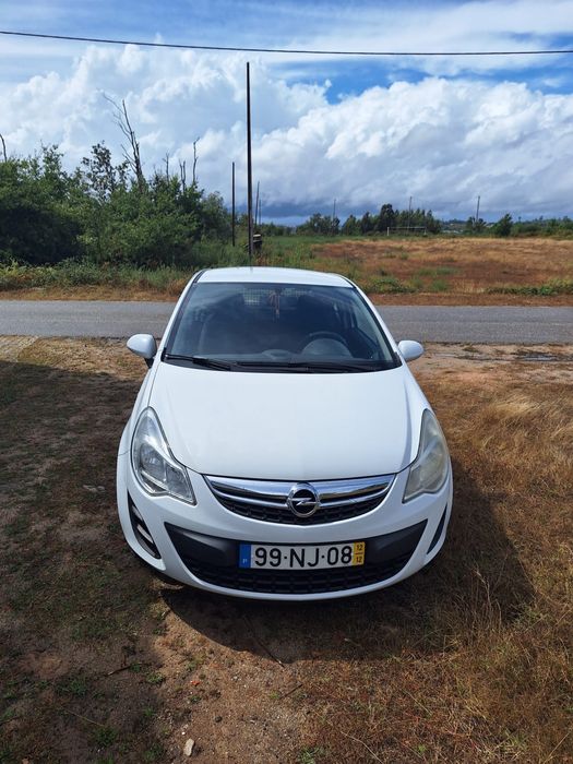 Opel Corsa Comercial 2012 - Muito Bom Estado